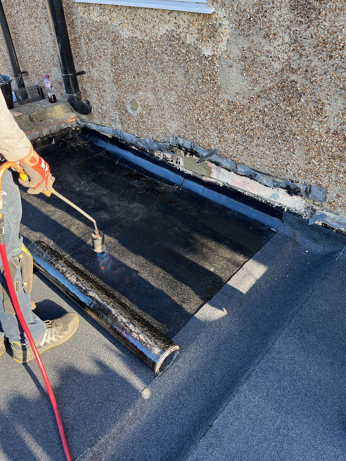 Flat roof during work